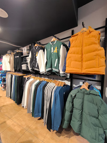 Sports Arena - Ταύρος