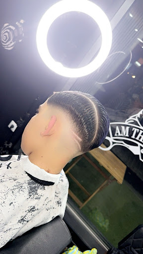 AM THE BARBER