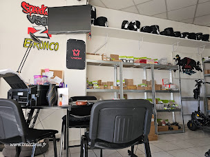 Photo n°22 de Trott2Rue à Clermont-Ferrand (Magasin d'articles pour véhicules de loisirs)