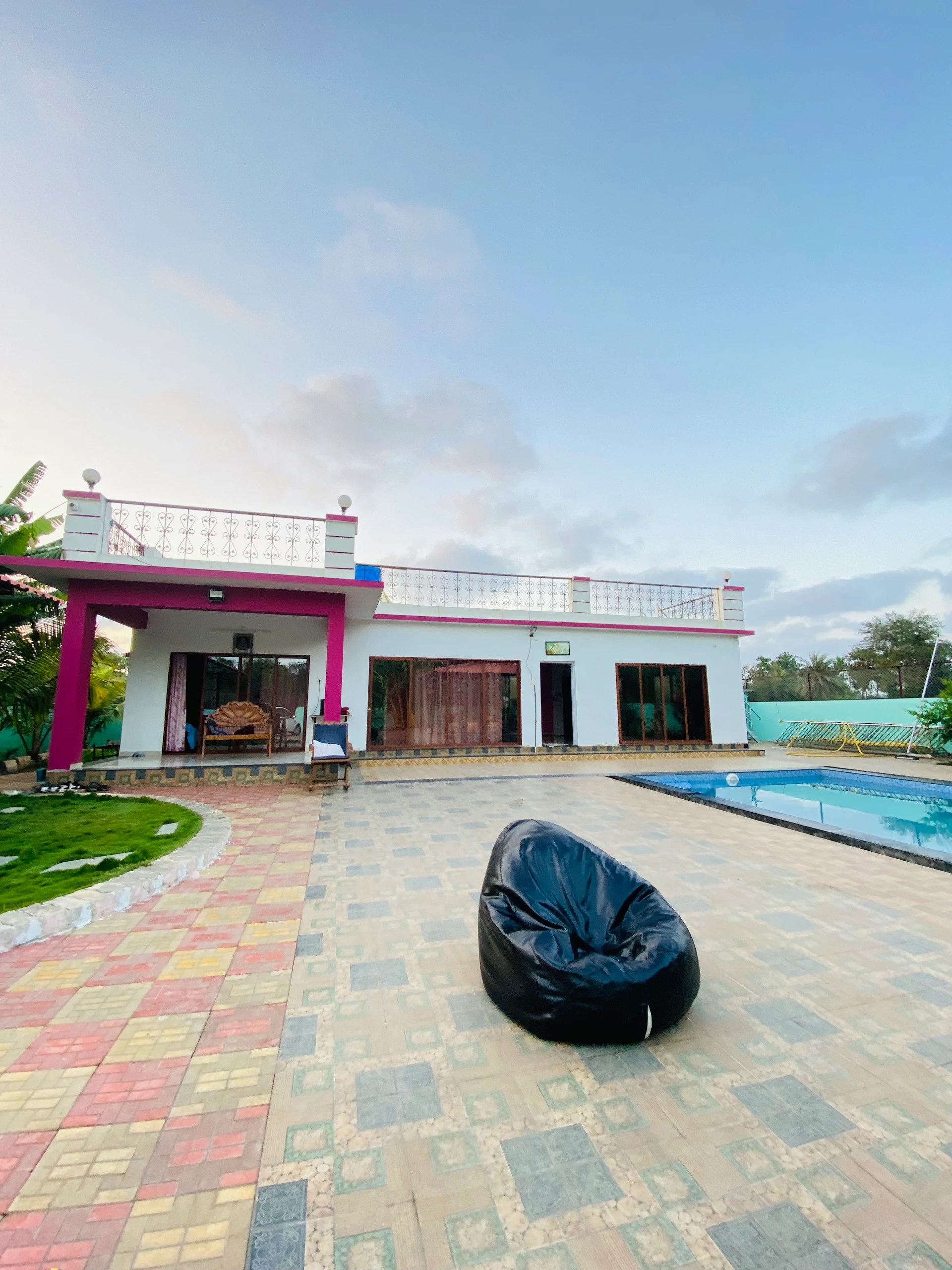 Oblivion Stays - Villa in Palghar