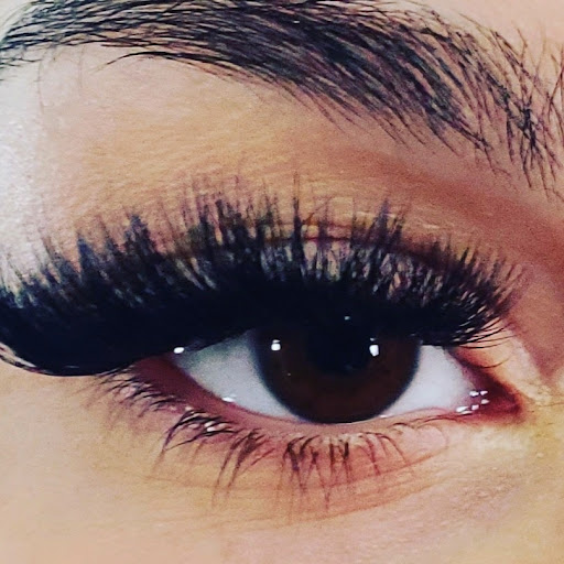 Shelley's Locks & Lashes - Thumbnail
