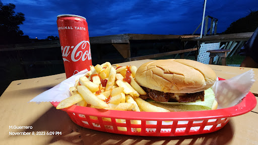 El Gladiador Burger and more