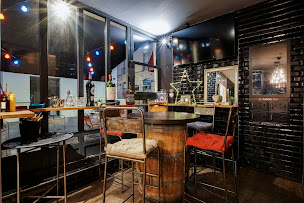 Photo n°5 de L'évidence Bar Tapas SAS à Saint-Germain-en-Laye (Bar à vin)