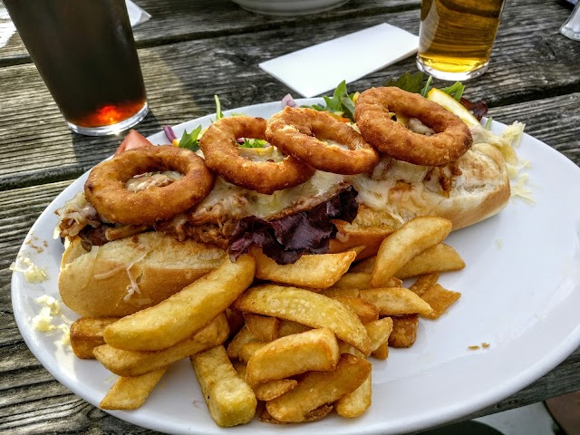 Edgcumbe Arms