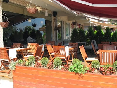 Photos of CAFE K&uuml;&ccedil;&uuml;kFil
