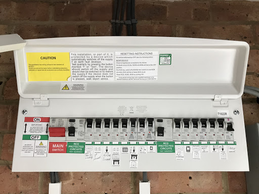 United Electrical - Visual