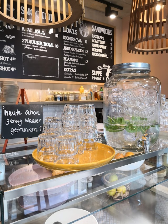 Chez Oskar - Bowls & Sandwiches