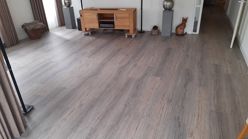 Woningstoffeerderij Van Veen - Thumbnail