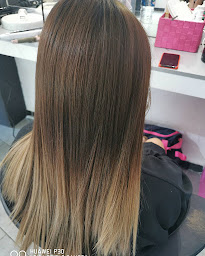 Photo n°8 de Création Coiffure à Puget-sur-Argens (Institut de beauté)