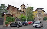 Фотография , улица Омброне, Рим, Италия