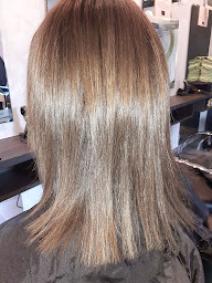 Photo n°33 de L'Epicentre Coiffure à Franois (Salon de coiffure)