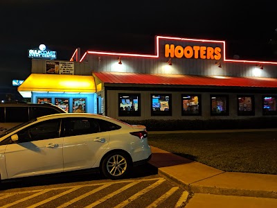 Hooters