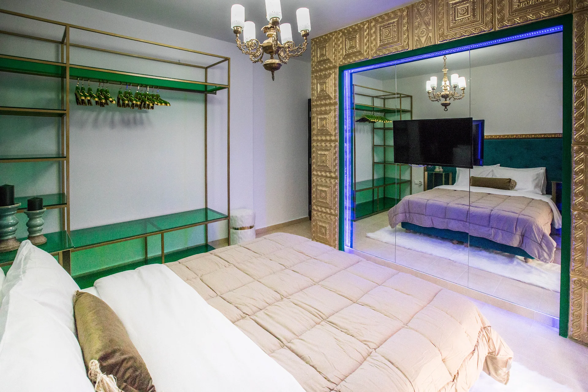 GOLD RESIDENCES free parking