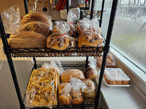 Lou's Loafs - Visual