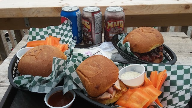 Smoking Pig BBQ