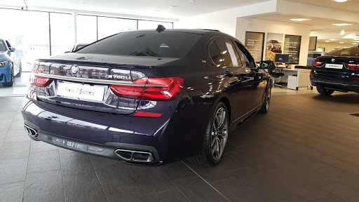 Berry Cobham BMW - Thumbnail