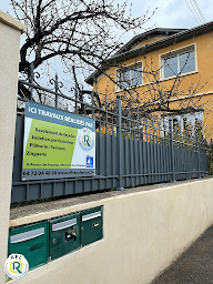 Photo n°30 de RFL - Ravalement Façades Lyonnaises à Décines-Charpieu (Peintre en bâtiment)
