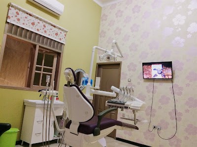 Photos of Dokter Gigi TALITHA (Khusus Wanita dan Anak)