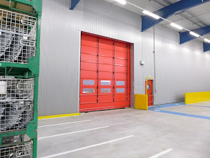 Photo n°7 de JAVEY Fabricant : portes de garage, portes industrielles et rideaux métalliques à Gy (Fournisseur de portes de garage)