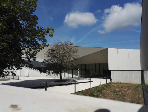 Pole Culturel St Vallier De Thiey