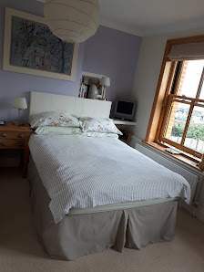 White Horses B & B Clyde Rd, Bognor Regis PO22 7AH, United Kingdom