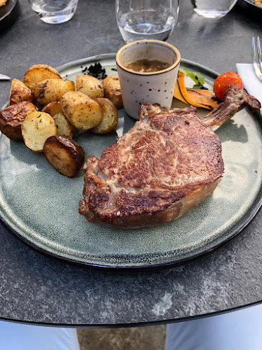 Le Mademoiselle - Restaurant
