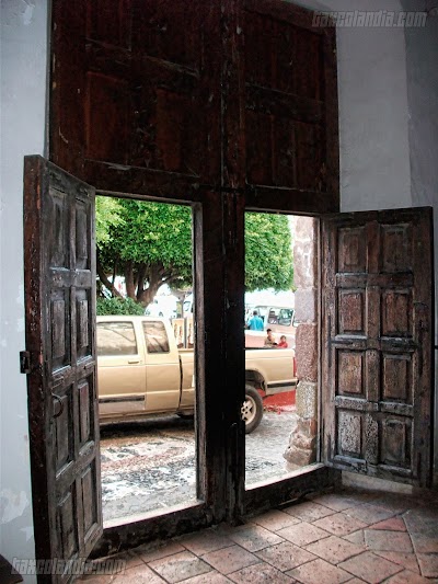 Photos of San Nicholas Chapel