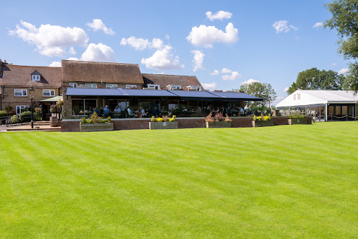 The Pike & Eel Hotel & Marina