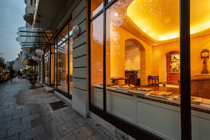 Hotel Olympic by null