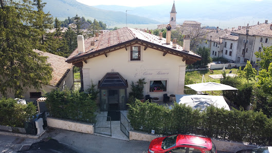 Albergo Il Gatto Bianco Via Appennini, 67033 Pescocostanzo AQ, Italia