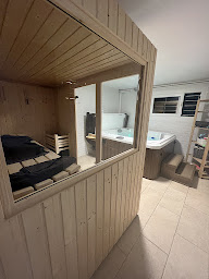 Photo n°7 de Sundance Spas Paris à Louveciennes (Magasin de spa)