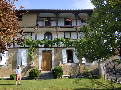 Photo de Hostellerie des Cèdres à Villeneuve-de-Rivière (31800)