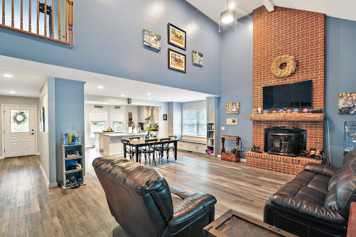 Michelle Andrews, Real Estate Agent - Thumbnail