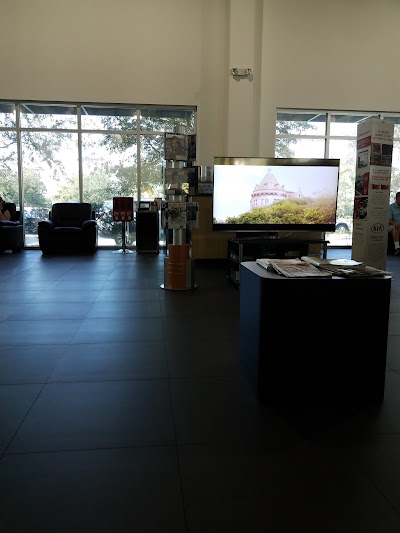 Photos of Airport Kia Naples