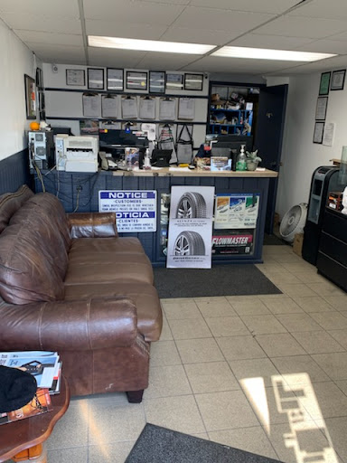 Jerauld's Car Care Center - Thumbnail