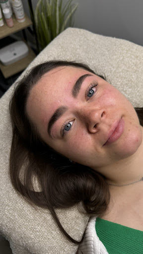 Anna’s Beauty Lounge