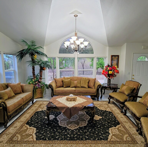 La Gloria Furniture - Thumbnail