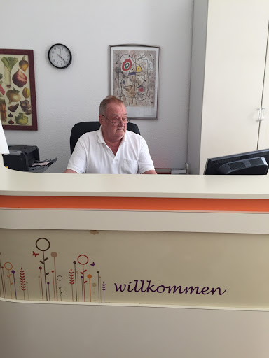 Dr. Anton Riether - Visual