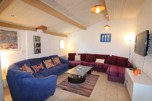 Photo n°8 de Montloubier et Panorama en Ardèche, gîtes jusqu'à 24 pers. Votre havre de paix et de calme. Cours de Salsa possible. à Villeneuve-de-Berg (École de danse)