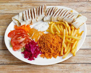 Photo n°4 de Royal kebab Taverny (Restaurant Royal) ouvert toute la journée et après midi à Taverny (Restaurant de döner kebab)