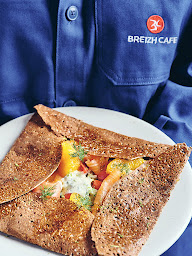 Photo n°91 de Breizh Café Abbesses | La Crêpe Autrement à Paris (Restaurant de fruits de mer)