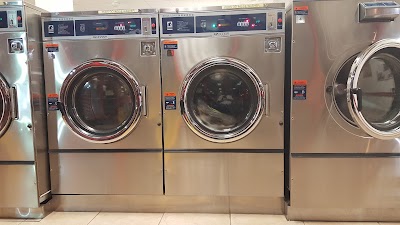 24/7 Coin Laundry