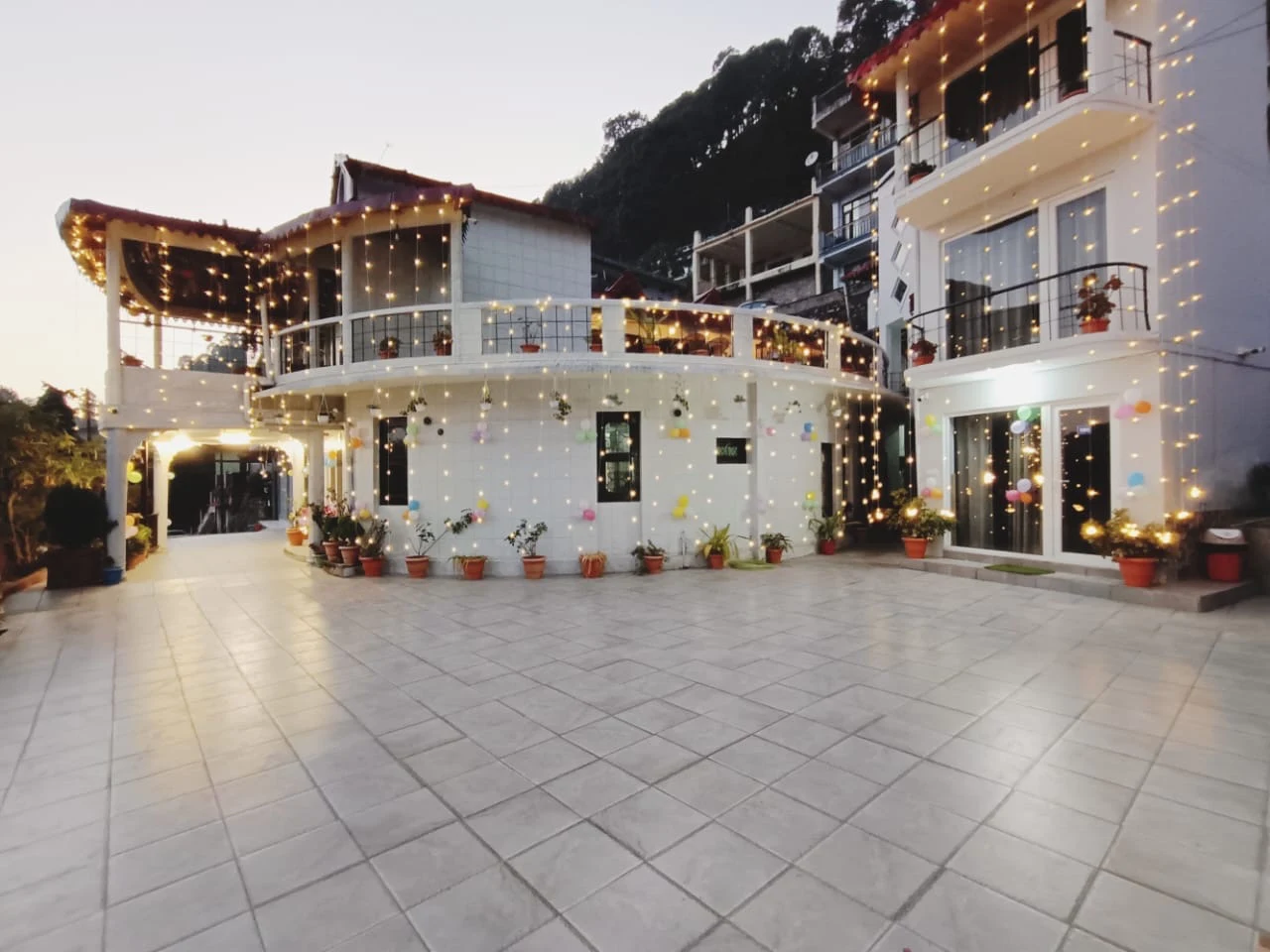 HOTEL HAYA PALACE