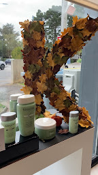 Photo n°22 de Neuilly Coiffure à Saint-Herblain (Magasin de produits de beauté)