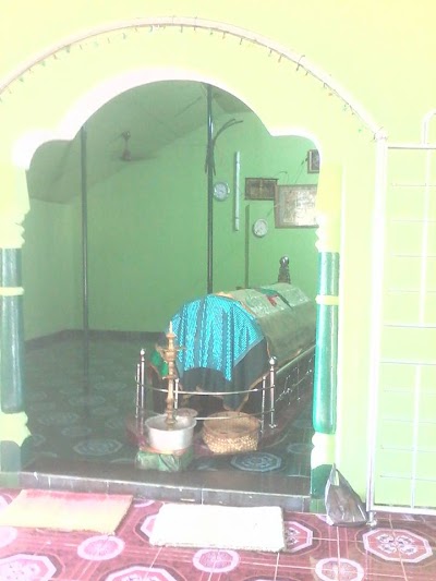Photos of Puliyan Poker Valiyullah Dargha & Mosque