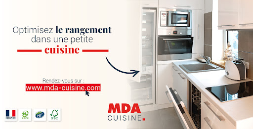 Petite surface ne veut pas dire manque de fonctionnalité 😉

Chez MDA Cuisine, nous pensons chaque implantation pour gagner de la place intelligemment : meubles toute hauteur, rangements coulissants et tiroirs compartimentés, angles optimisés, crédences fonctionnelles avec accessoires et îlot ou table escamotable selon l’espace

L’objectif ? Maximiser chaque centimètre sans surcharger la pièce.

Venez nous rencontrer en magasin pour concevoir une cuisine pratique, esthétique et parfaitement adaptée à votre espace.