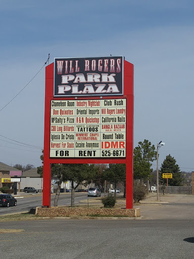 Will Rogers Park Plaza - Thumbnail
