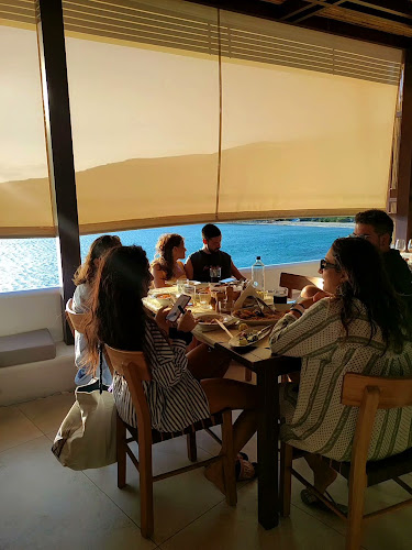 Ο Ντίνος Ανοιχτές ώρες