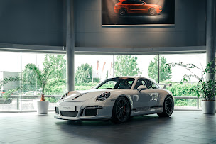 Photo n°26 de Centre Porsche Strasbourg à Hoenheim (Garage automobile)