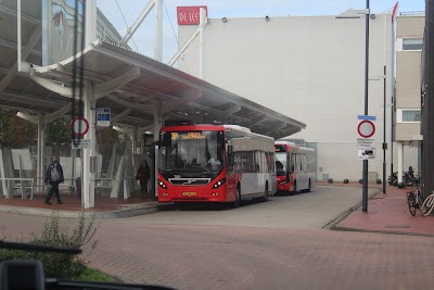 Waalwijk, Busstation Vredesplein